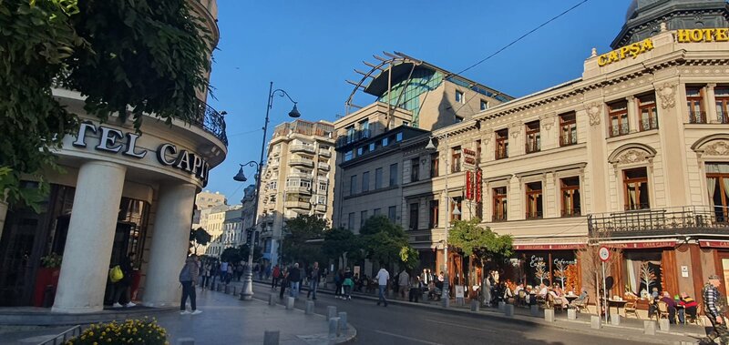 Universitate, Calea Victoriei, ultracentral, bloc 1980, particular